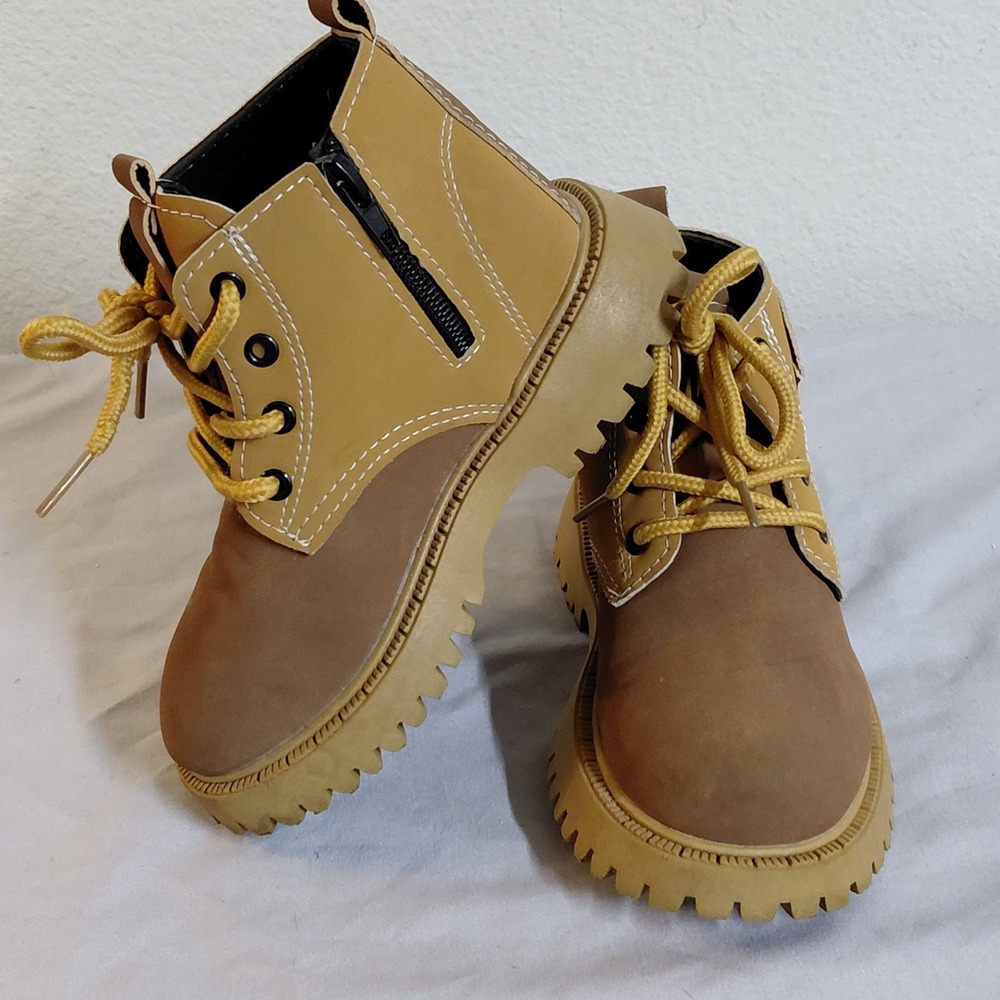 Kids Ankle Work Boots US 11C EU 28 Tan Brown Lace Up Side Zip Lug Sole